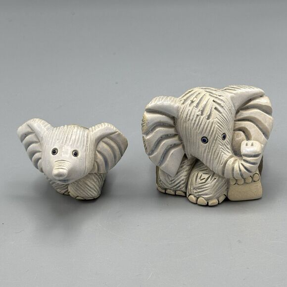 Vtg Artesania Rinconada Sitting African Momma Elephant and Baby Figurine Uruguay - Picture 5 of 10